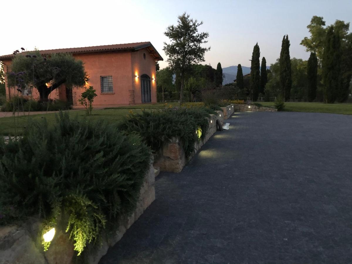 Casale Appia Bed & Breakfast Latina Bagian luar foto