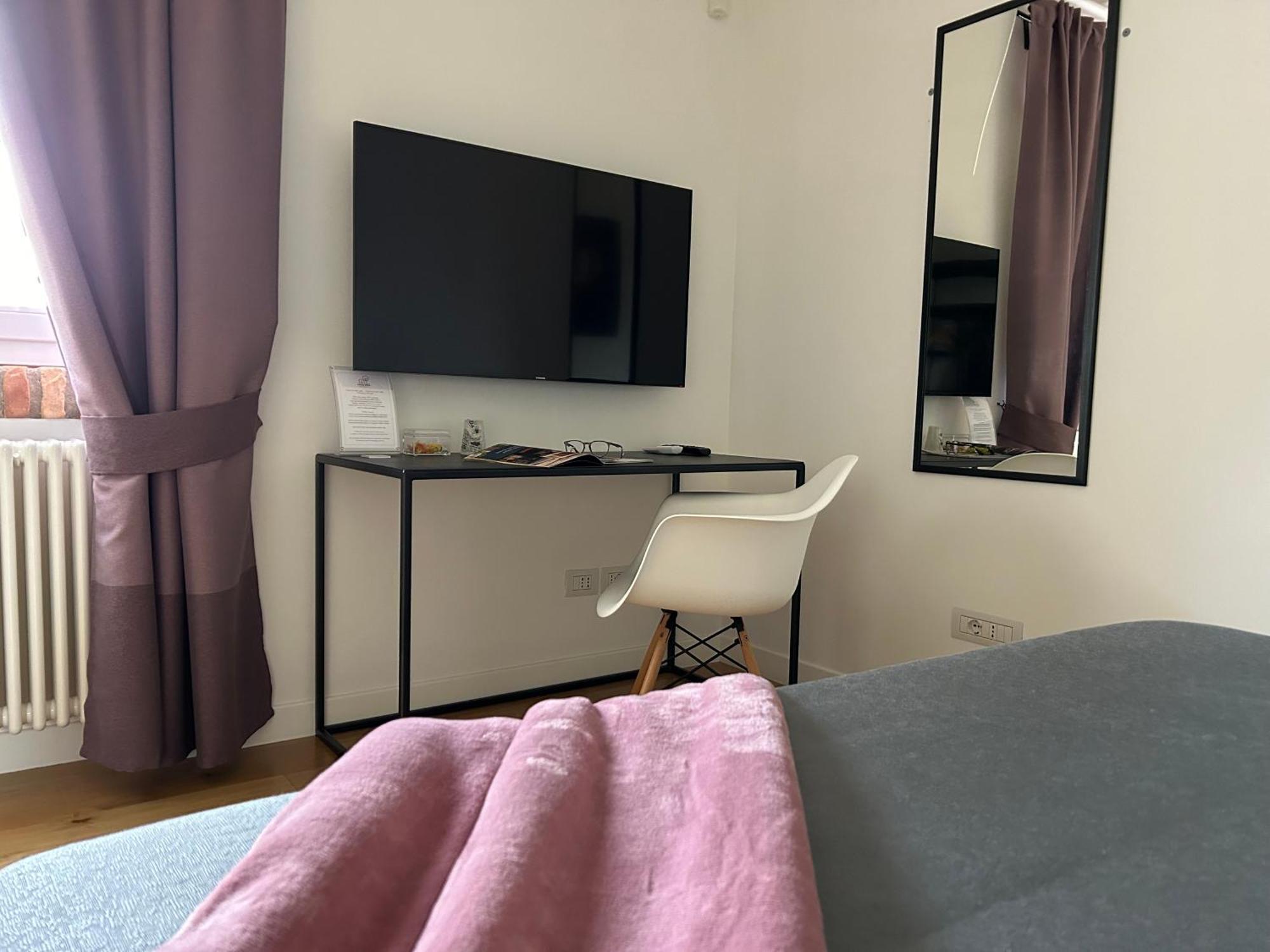 Casale Appia Bed & Breakfast Latina Bagian luar foto